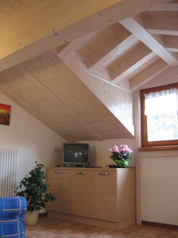 Casa Rondine Apartment Molveno Cameră foto
