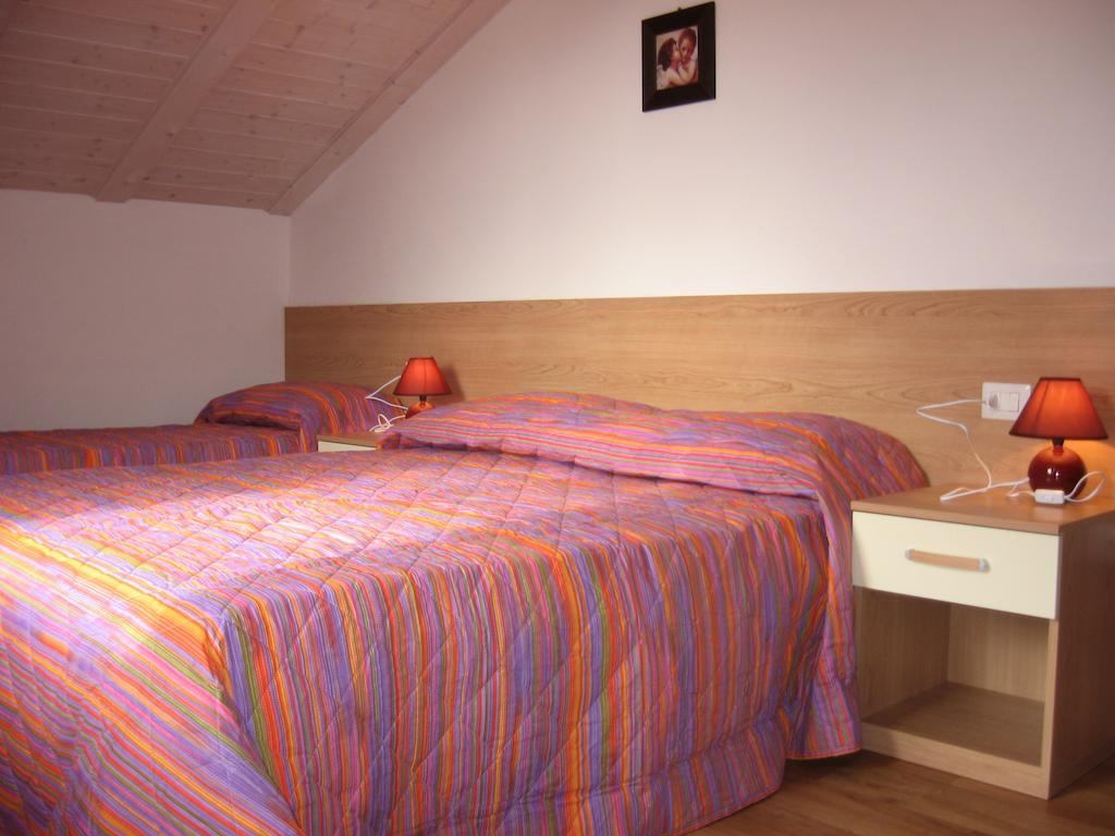 Casa Rondine Apartment Molveno Cameră foto
